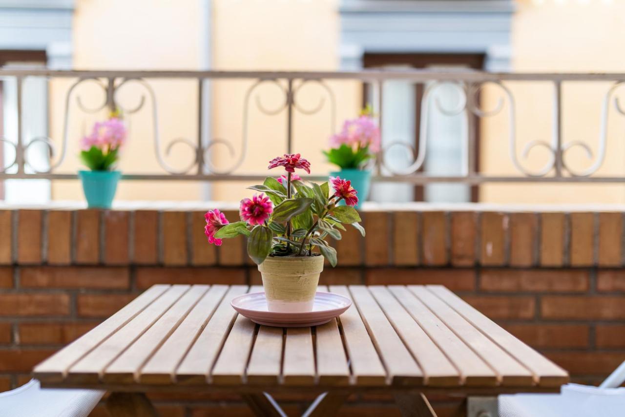 Precioso Apartamento En El Centro De Granada Bagian luar foto